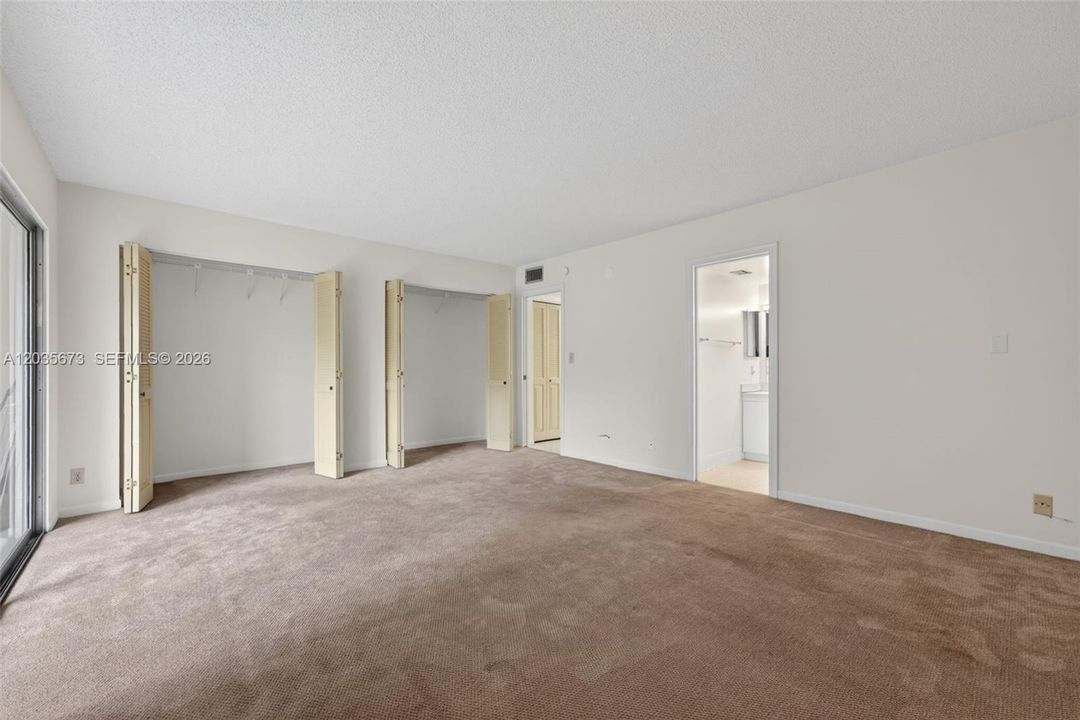В аренду: $1,250 (1 спален, 1 ванн, 798 Квадратных фут)