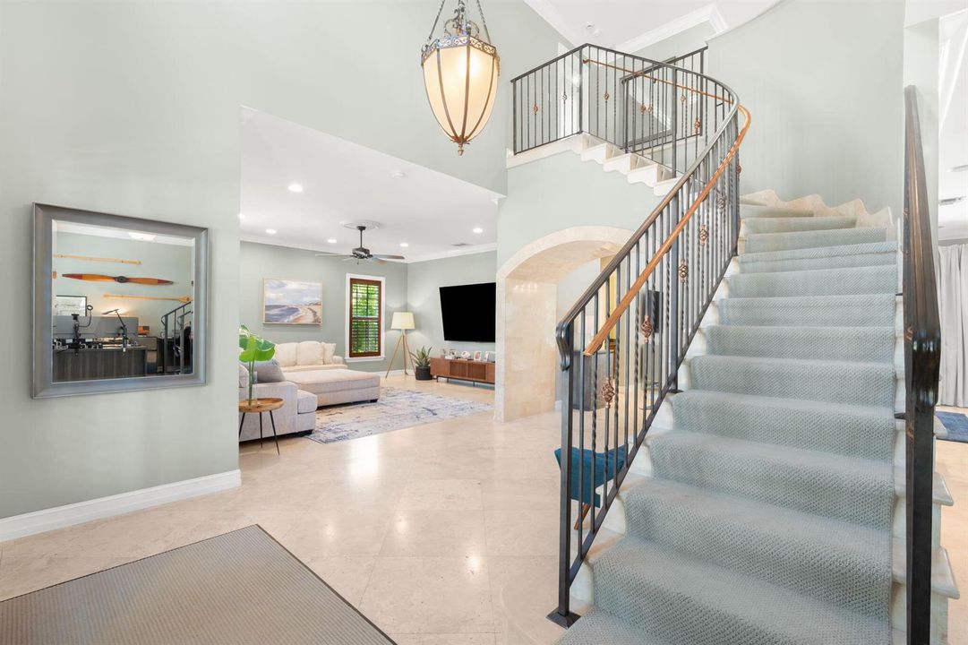 13-web-or-mls-633 NE 20th St, Wilton Man
