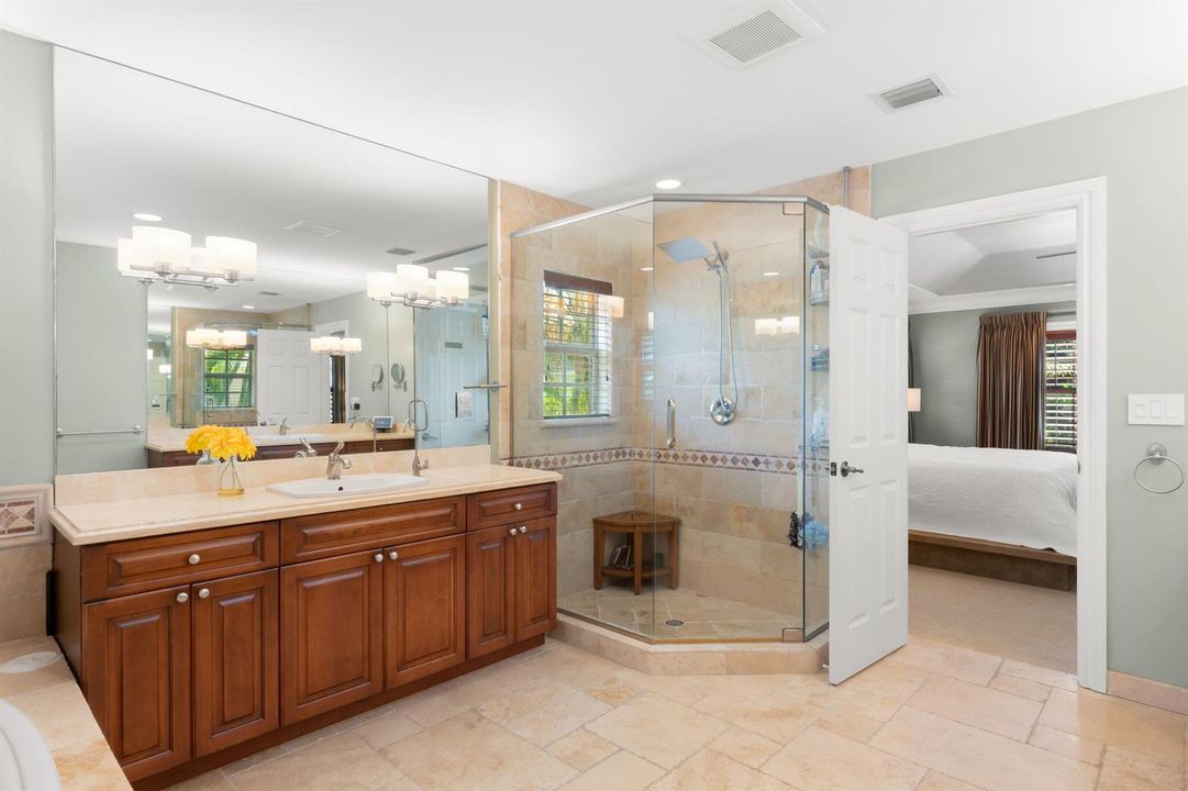37-web-or-mls-633 NE 20th St, Wilton Man