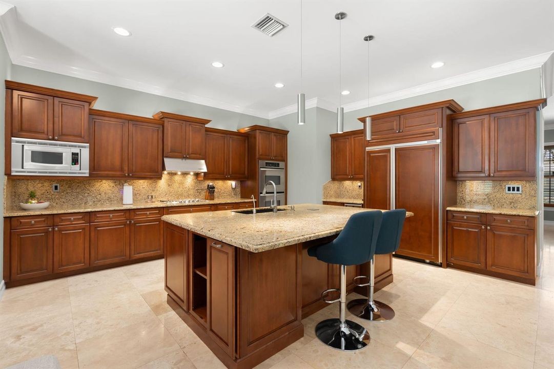 23-web-or-mls-633 NE 20th St, Wilton Man