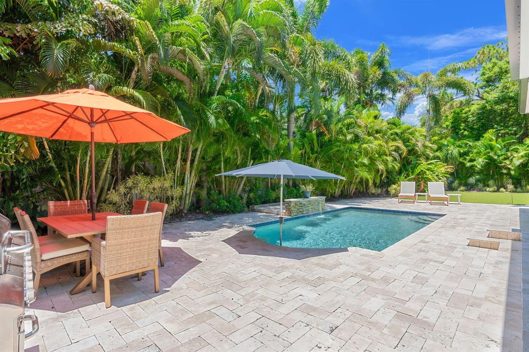 53-web-or-mls-633 NE 20th St, Wilton Man