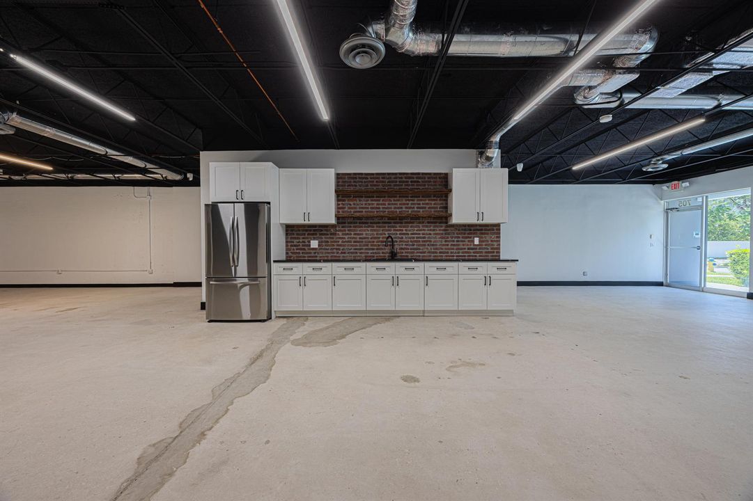 Sink & Refrigerator