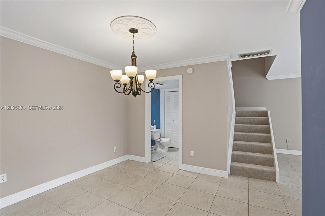 For Rent: $2,600 (2 beds, 2 baths, 1302 Square Feet)