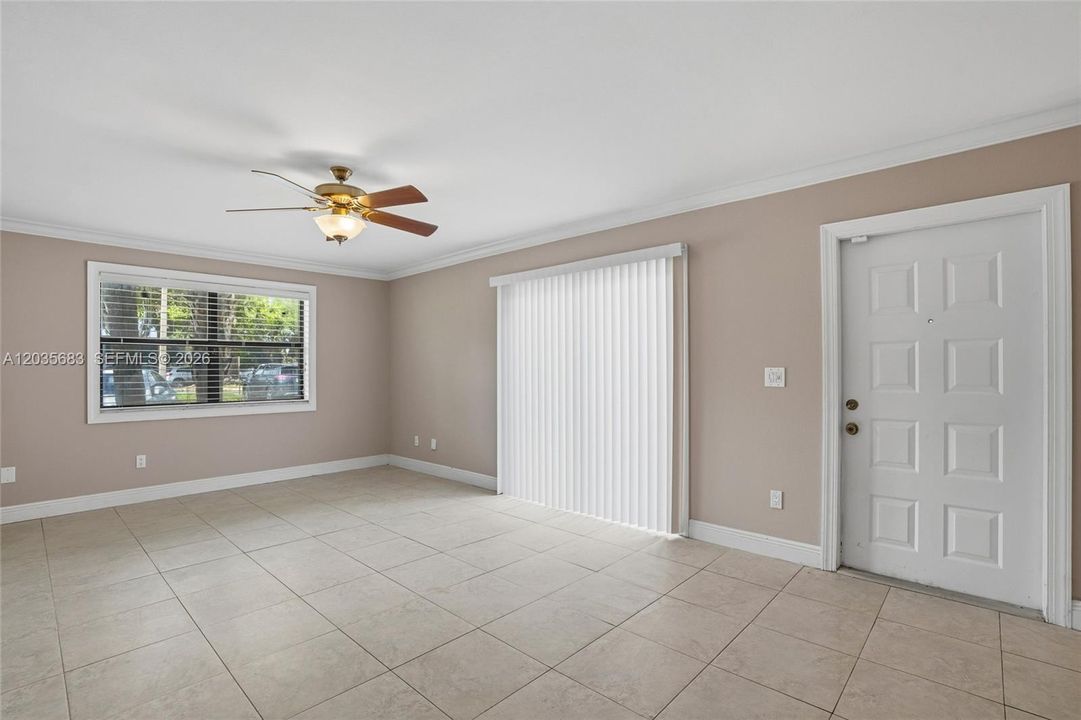 For Rent: $2,600 (2 beds, 2 baths, 1302 Square Feet)