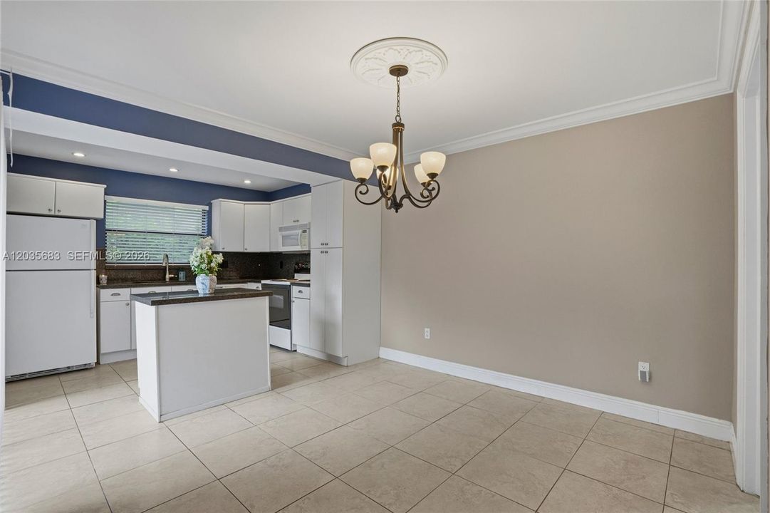 For Rent: $2,600 (2 beds, 2 baths, 1302 Square Feet)