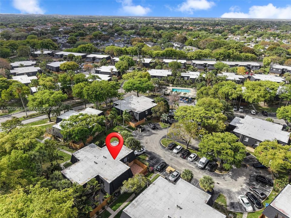 For Rent: $2,600 (2 beds, 2 baths, 1302 Square Feet)