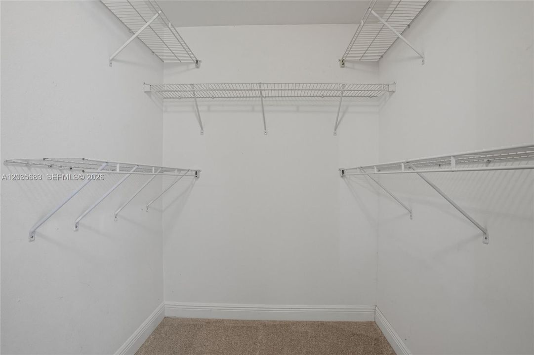 For Rent: $2,600 (2 beds, 2 baths, 1302 Square Feet)