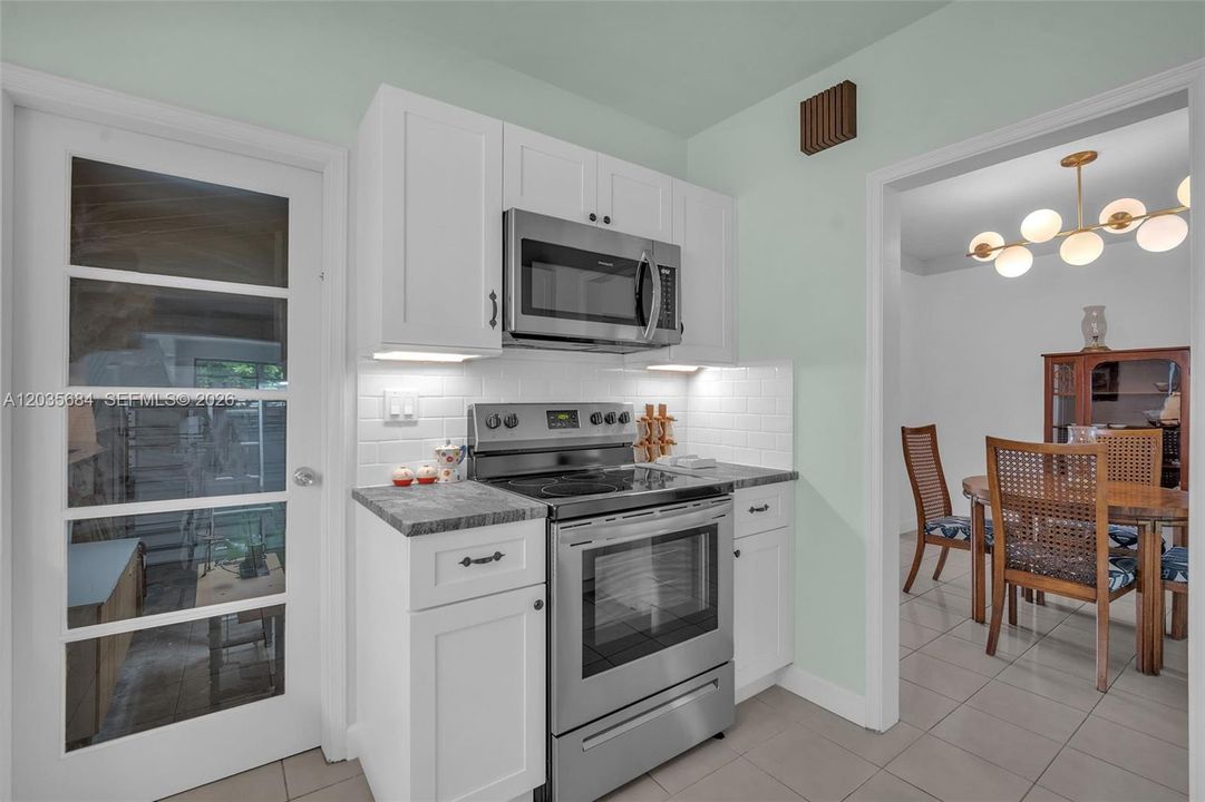 В аренду: $3,800 (2 спален, 1 ванн, 1340 Квадратных фут)