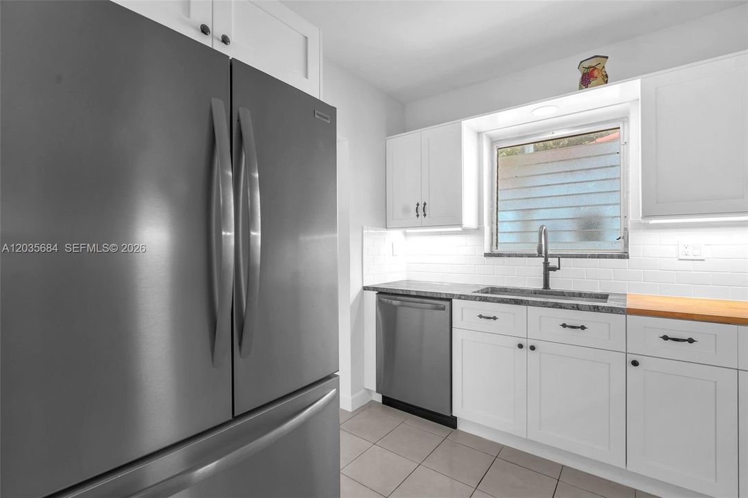 В аренду: $3,800 (2 спален, 1 ванн, 1340 Квадратных фут)