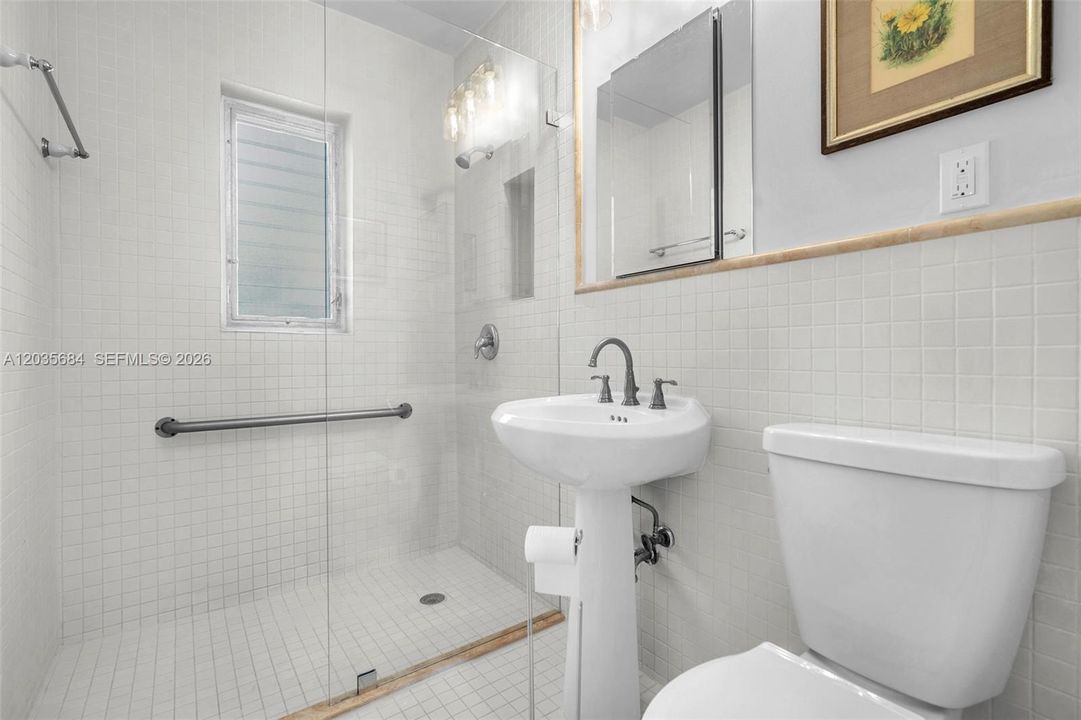 В аренду: $3,800 (2 спален, 1 ванн, 1340 Квадратных фут)