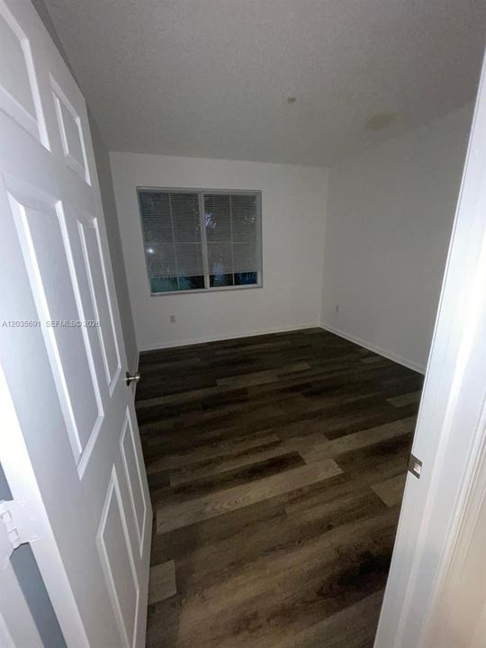 For Rent: $3,200 (3 beds, 2 baths, 1407 Square Feet)