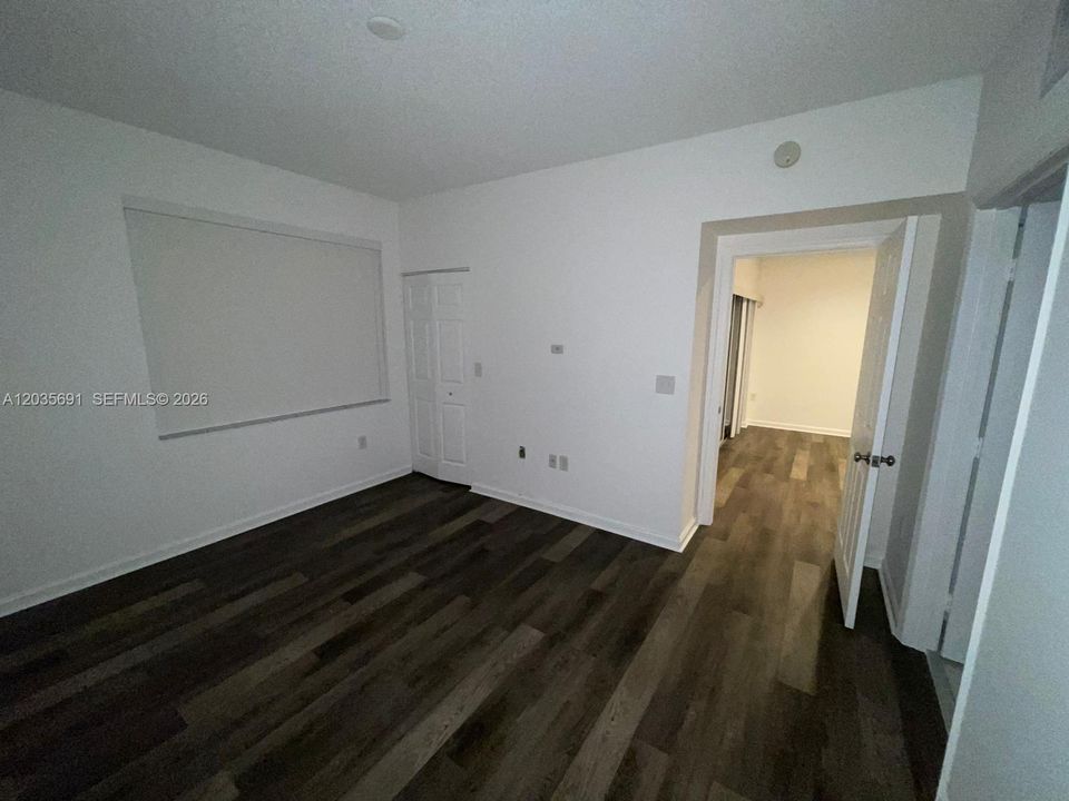 For Rent: $3,200 (3 beds, 2 baths, 1407 Square Feet)