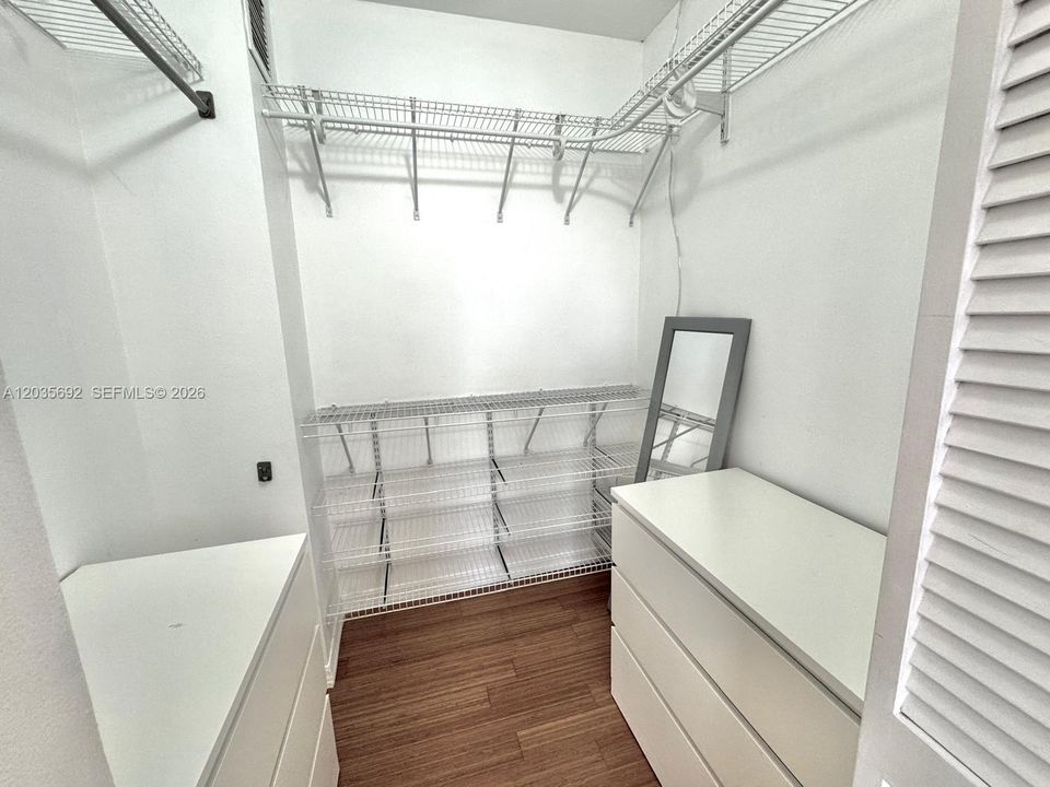 For Rent: $3,250 (3 beds, 2 baths, 1648 Square Feet)