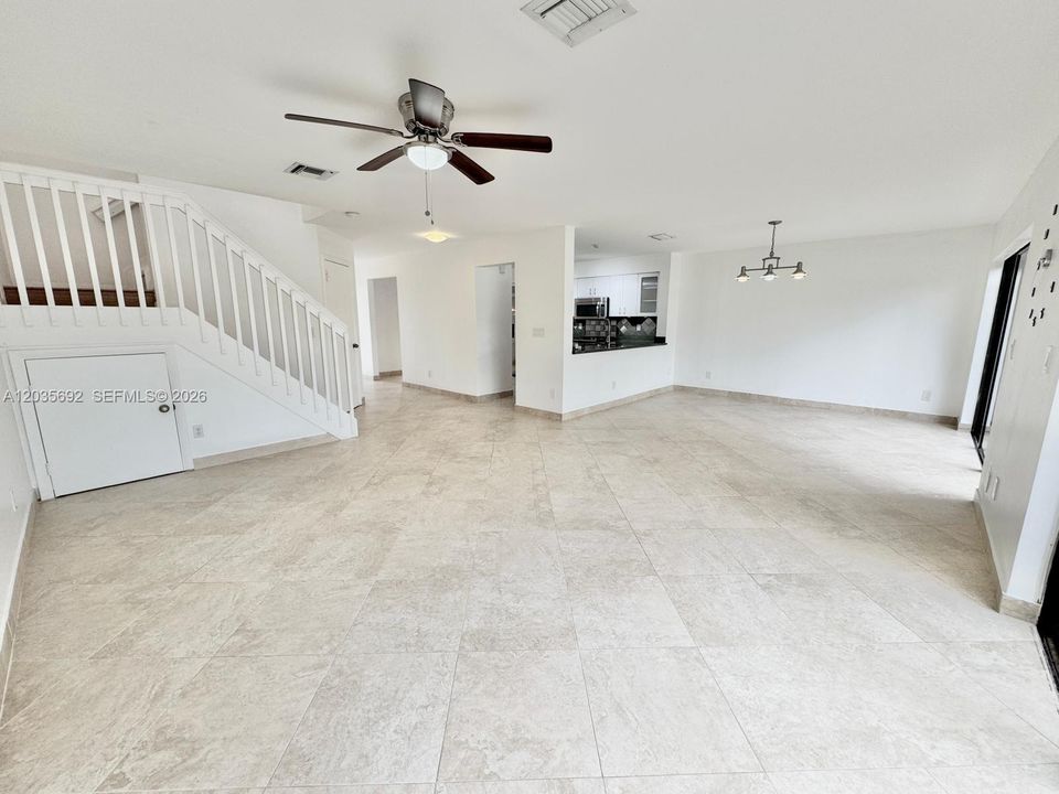 For Rent: $3,250 (3 beds, 2 baths, 1648 Square Feet)