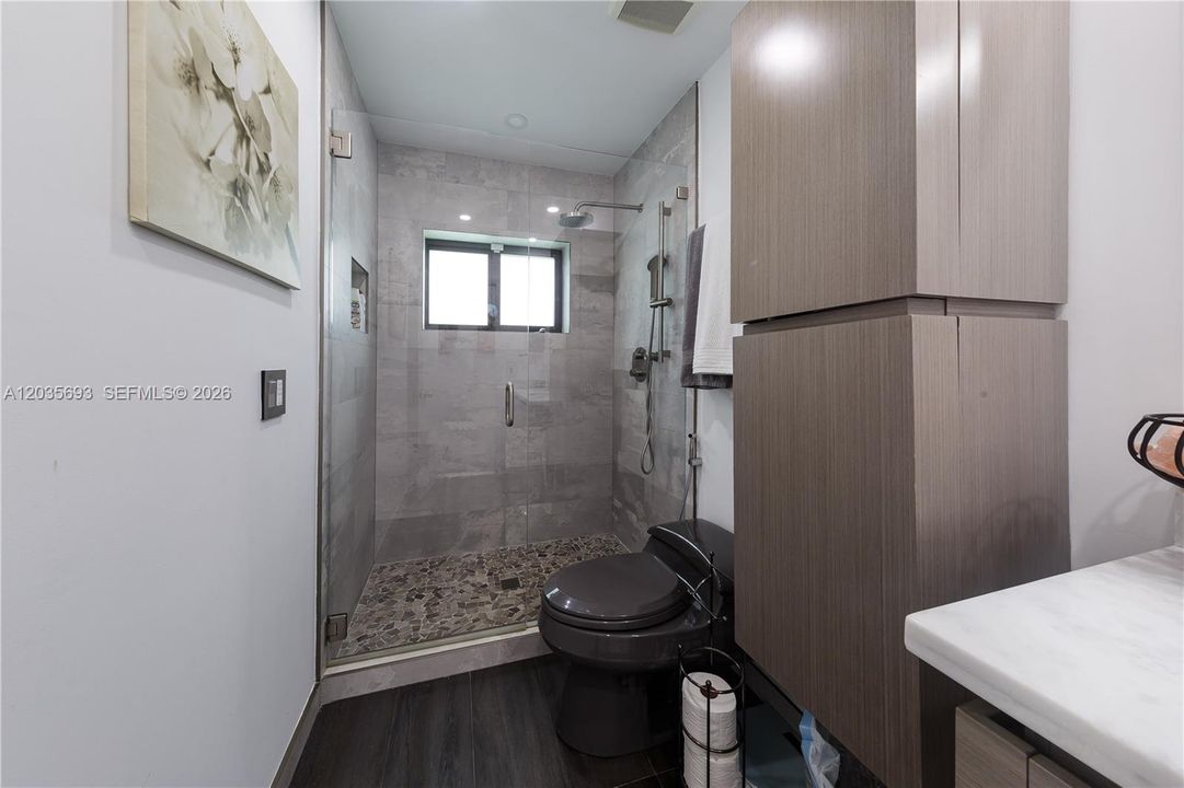 En Renta: $4,200 (4 camas, 3 baños, 1411 Pies cuadrados)