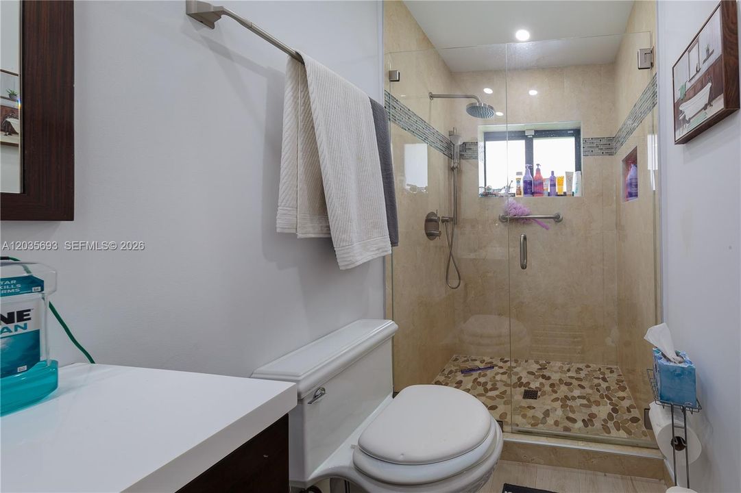 En Renta: $4,200 (4 camas, 3 baños, 1411 Pies cuadrados)