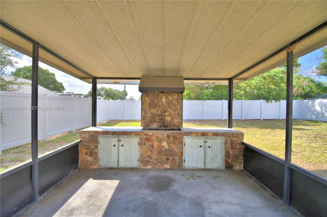 En Venta: $275,000 (3 camas, 2 baños, 0 Pies cuadrados)