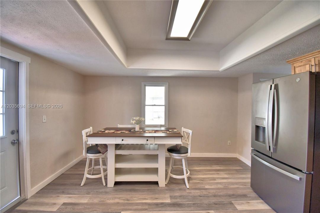 En Venta: $275,000 (3 camas, 2 baños, 0 Pies cuadrados)
