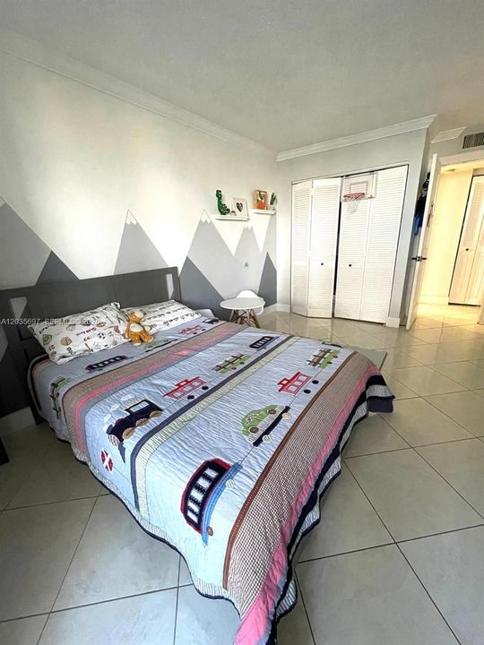 For Rent: $2,200 (2 beds, 2 baths, 1150 Square Feet)