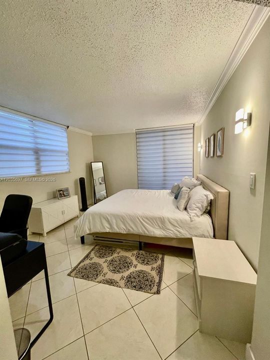For Rent: $2,200 (2 beds, 2 baths, 1150 Square Feet)