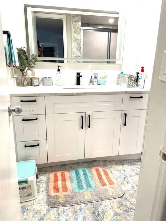 For Rent: $2,200 (2 beds, 2 baths, 1150 Square Feet)