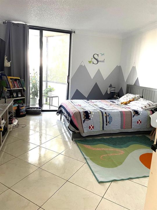 For Rent: $2,200 (2 beds, 2 baths, 1150 Square Feet)
