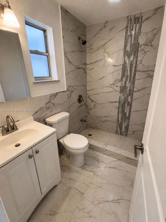 В аренду: $1,850 (2 спален, 1 ванн, 1639 Квадратных фут)