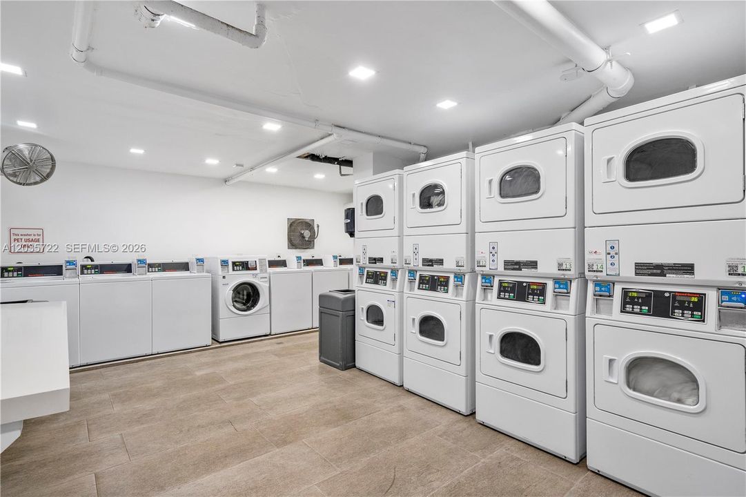 For Rent: $2,650 (1 beds, 1 baths, 741 Square Feet)