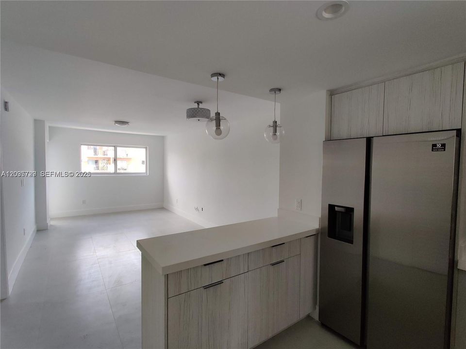 В аренду: $2,100 (1 спален, 1 ванн, 658 Квадратных фут)