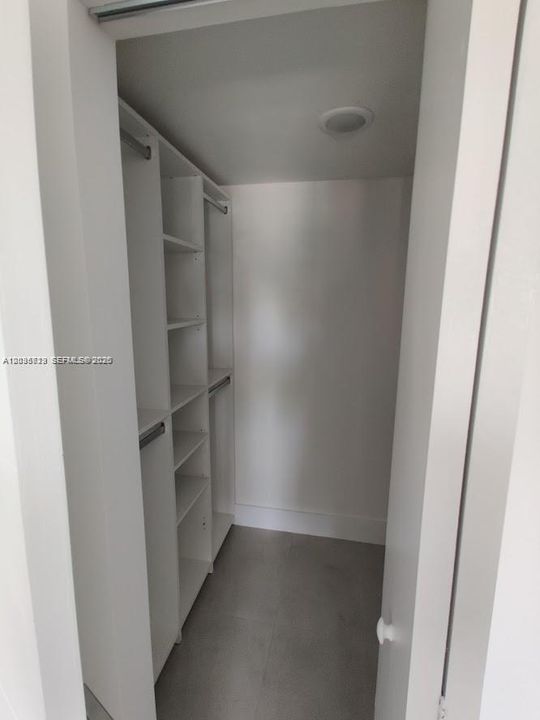 В аренду: $2,100 (1 спален, 1 ванн, 658 Квадратных фут)