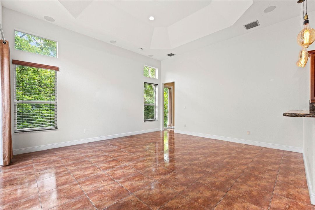 12-7140 Pinecreek Way, Coconut Creek-8