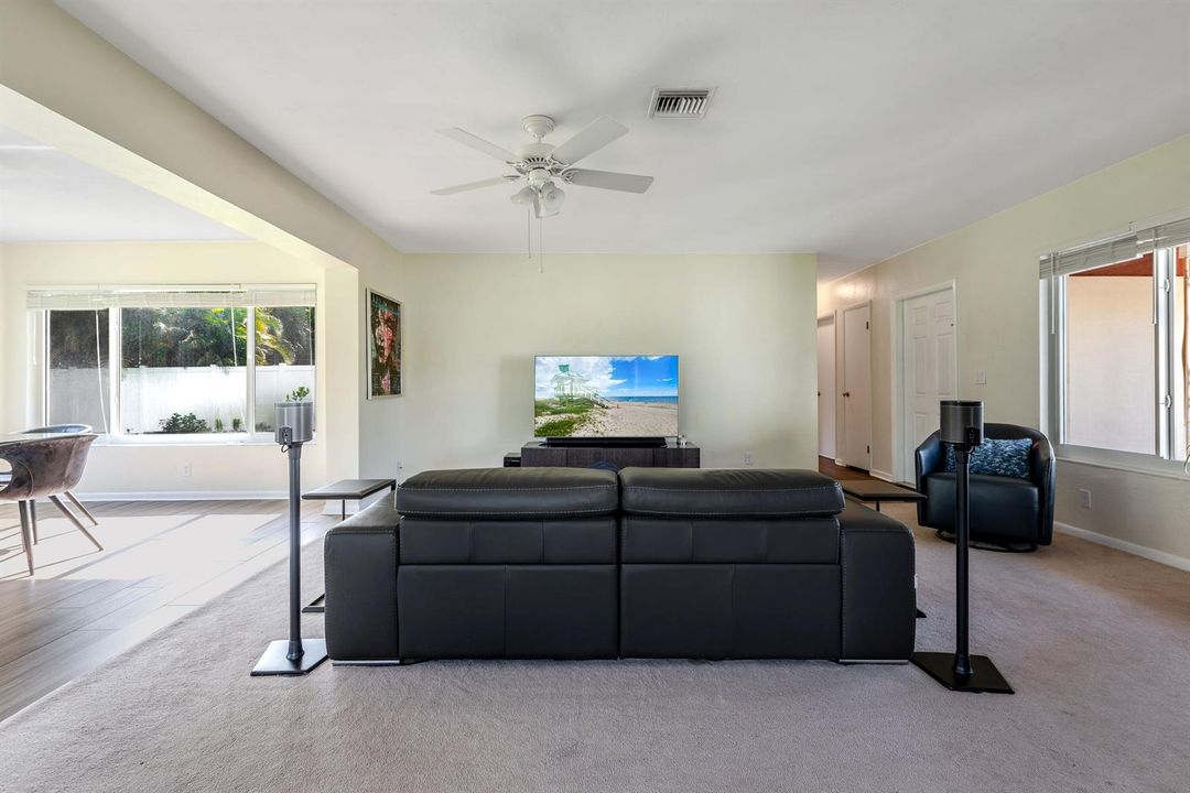 1777NE46thStOaklandPark-7