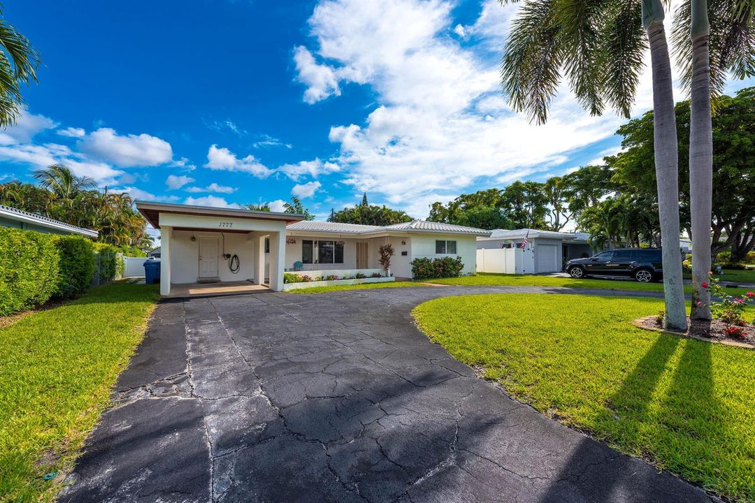 1777NE46thStOaklandPark-5