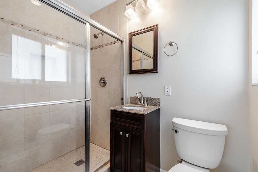 1777NE46thStOaklandPark-25