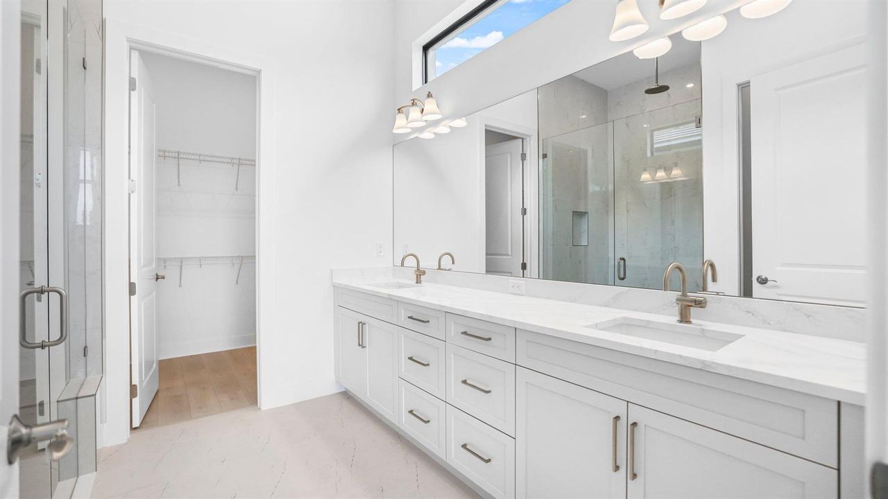 Owner's Bath