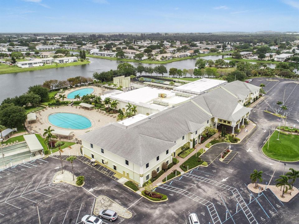 CenturyVillageAmenities(2)