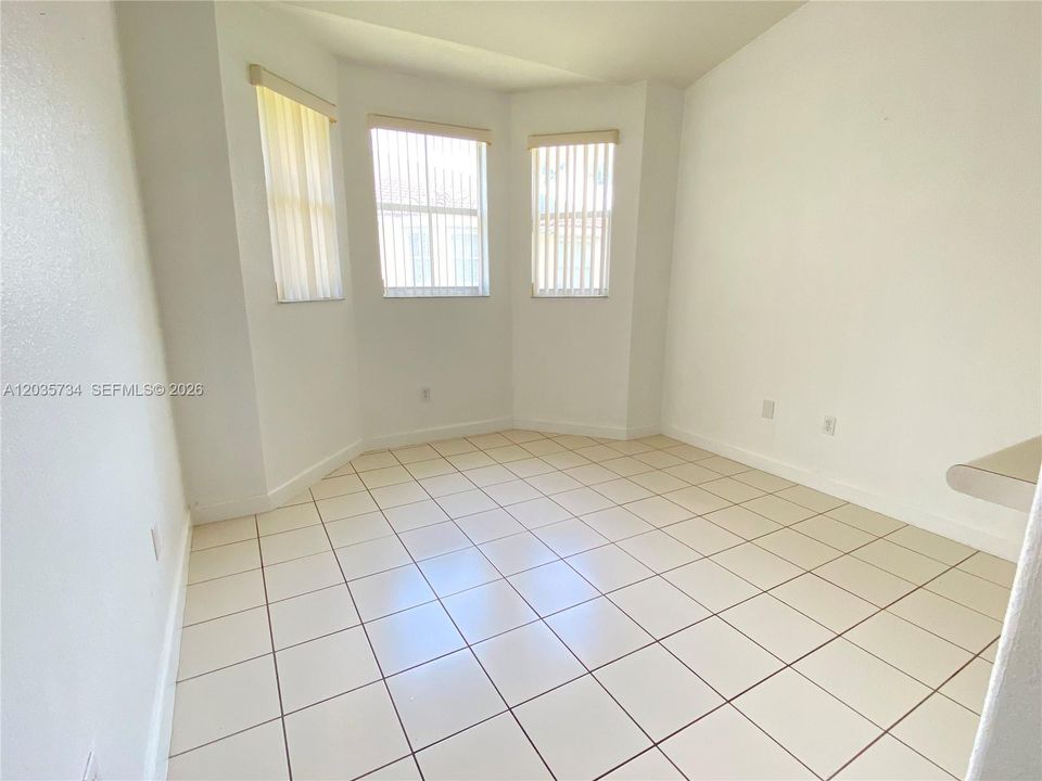 En Renta: $1,900 (3 camas, 2 baños, 1182 Pies cuadrados)