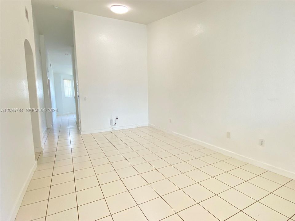 En Renta: $1,900 (3 camas, 2 baños, 1182 Pies cuadrados)