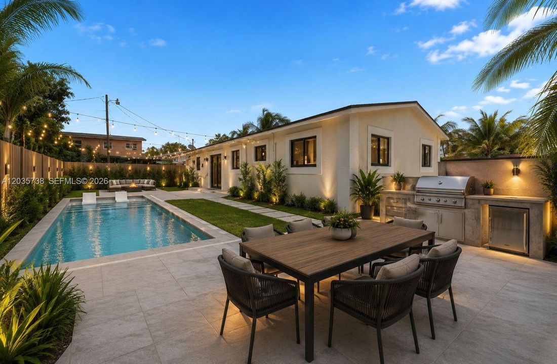 For Sale: $470,000 (3 beds, 2 baths, 1274 Square Feet)