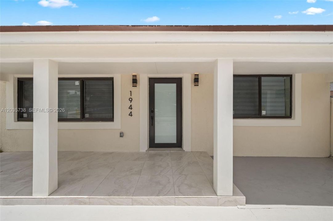 For Sale: $470,000 (3 beds, 2 baths, 1274 Square Feet)