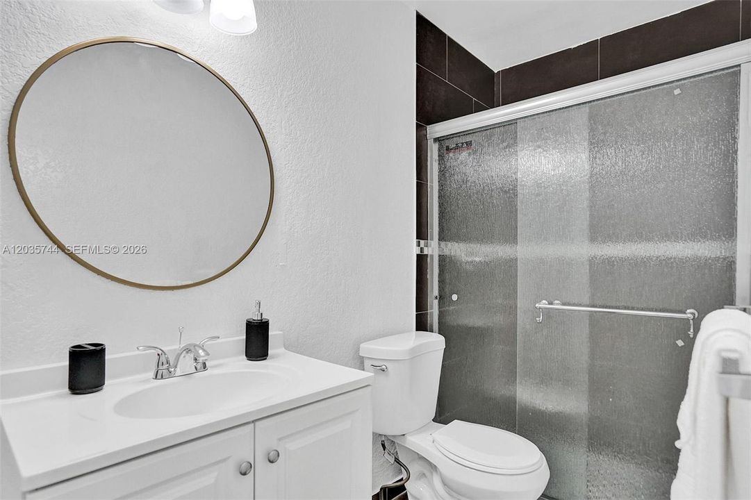 En Venta: $524,900 (4 camas, 3 baños, 1536 Pies cuadrados)