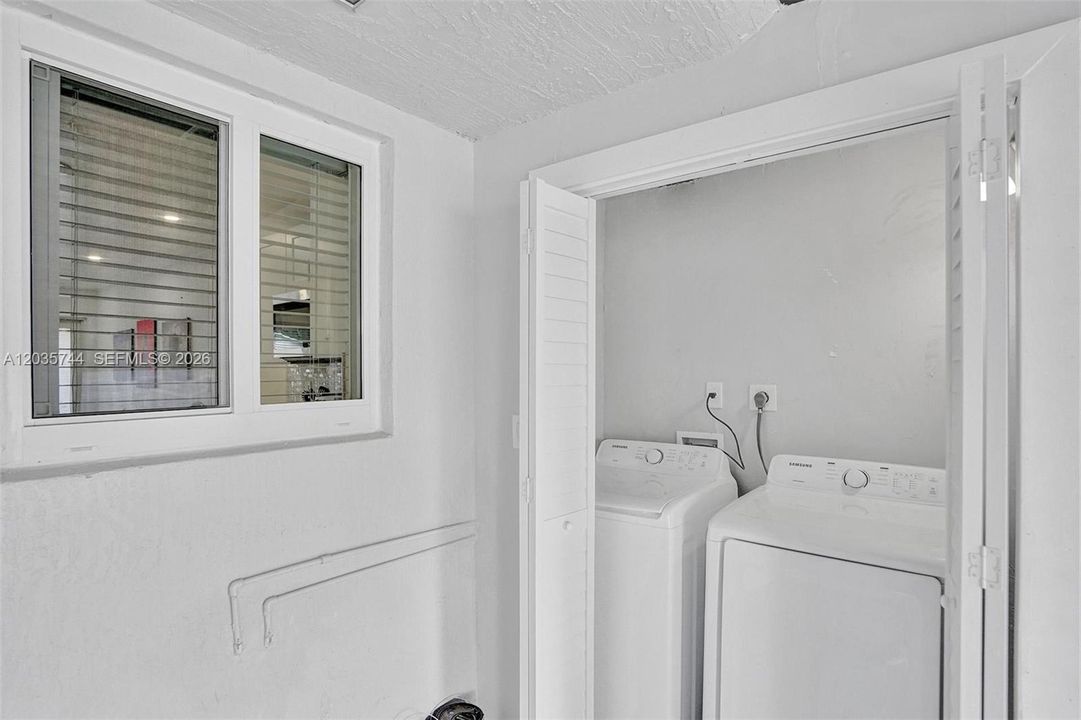 En Venta: $524,900 (4 camas, 3 baños, 1536 Pies cuadrados)