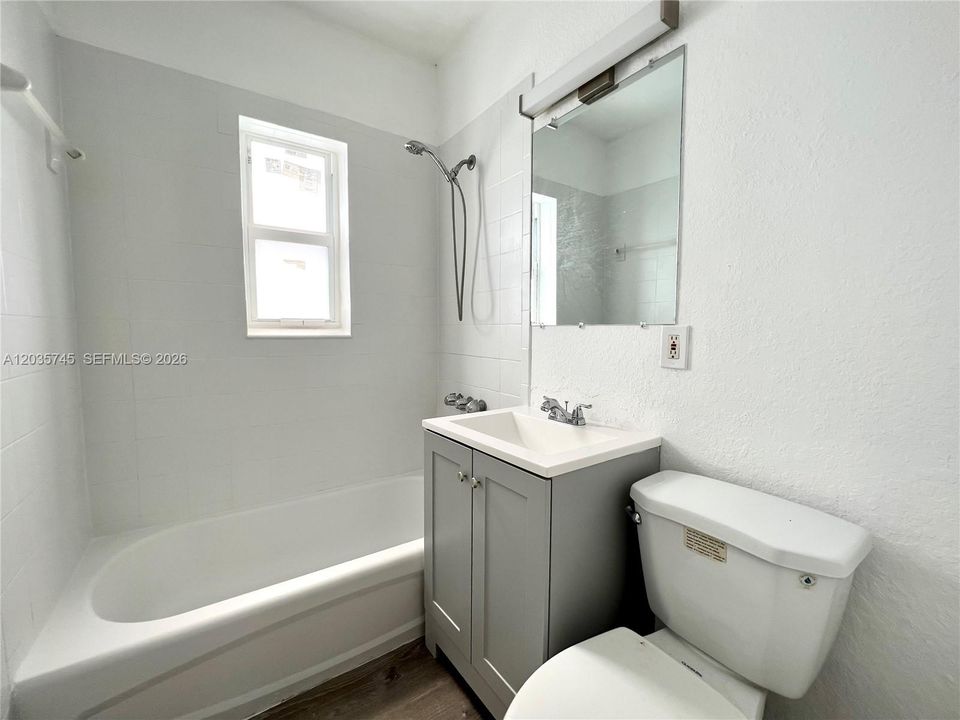 For Rent: $2,600 (3 beds, 2 baths, 1150 Square Feet)