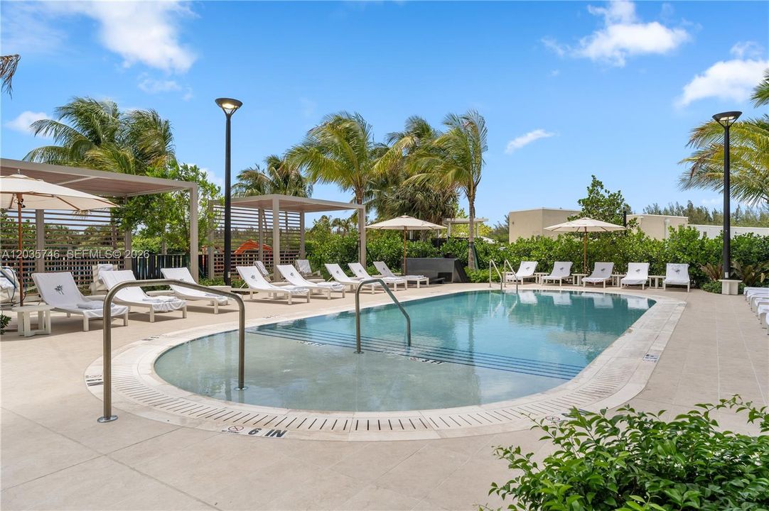 For Rent: $10,500 (3 beds, 4 baths, 2130 Square Feet)