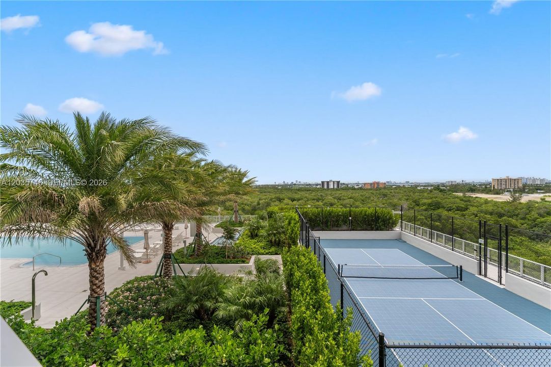 For Rent: $10,500 (3 beds, 4 baths, 2130 Square Feet)