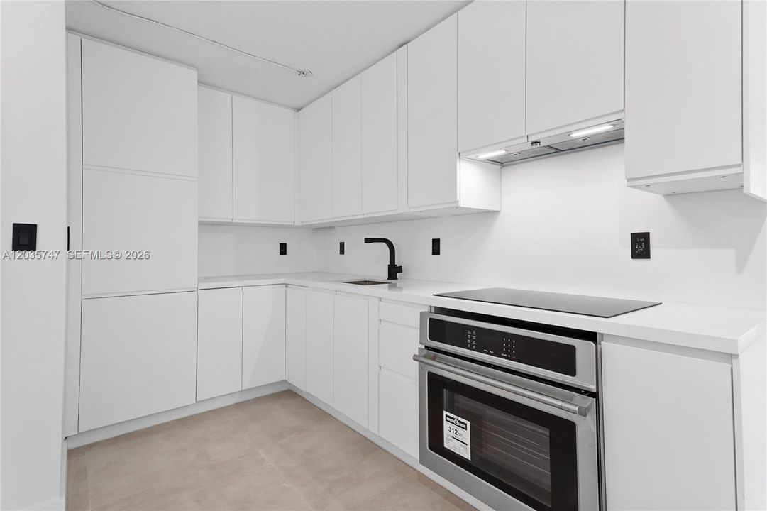 For Rent: $3,600 (2 beds, 1 baths, 650 Square Feet)