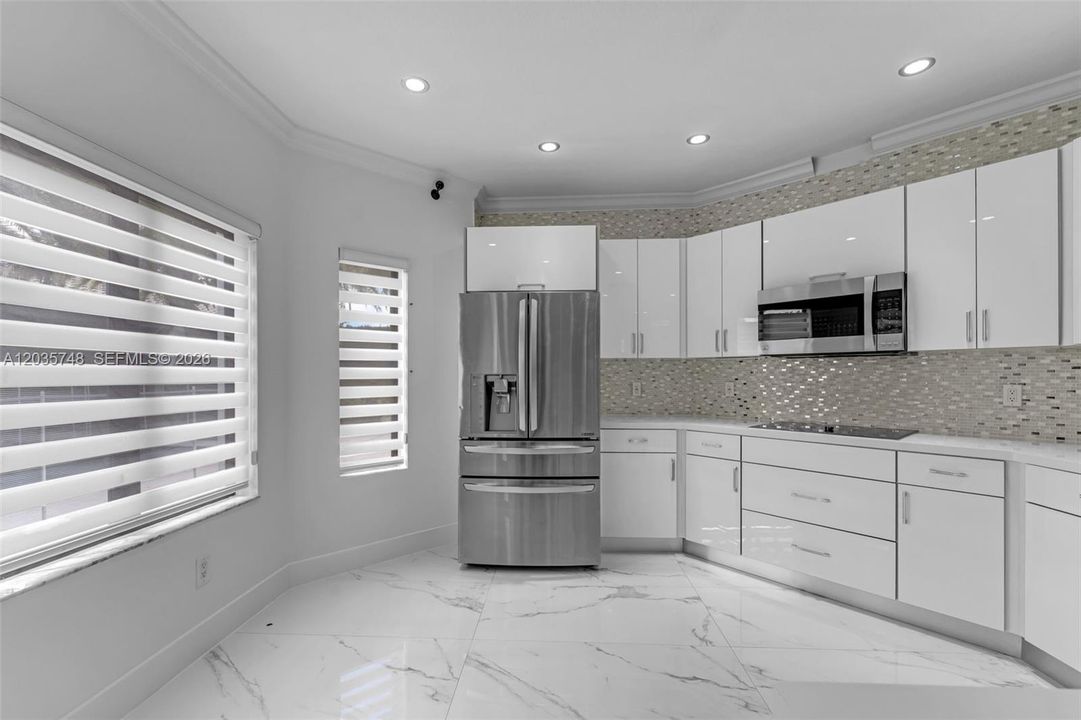 For Sale: $1,079,000 (4 beds, 2 baths, 2517 Square Feet)