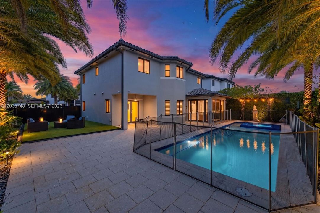 For Sale: $1,079,000 (4 beds, 2 baths, 2517 Square Feet)