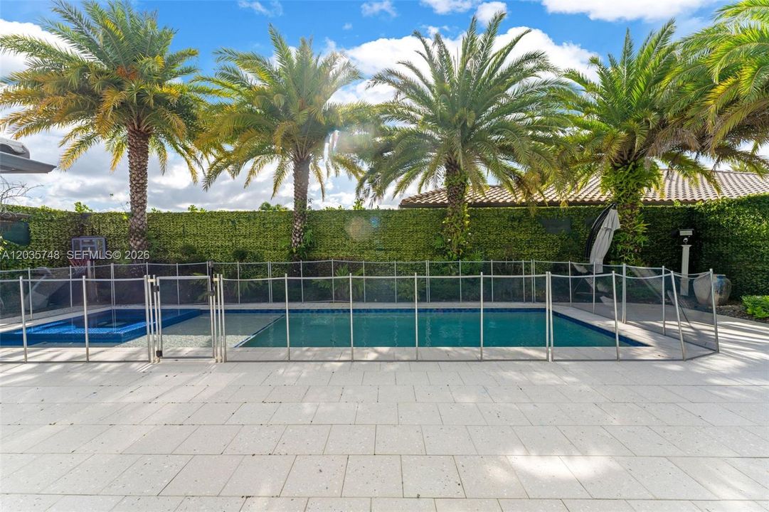For Sale: $1,079,000 (4 beds, 2 baths, 2517 Square Feet)