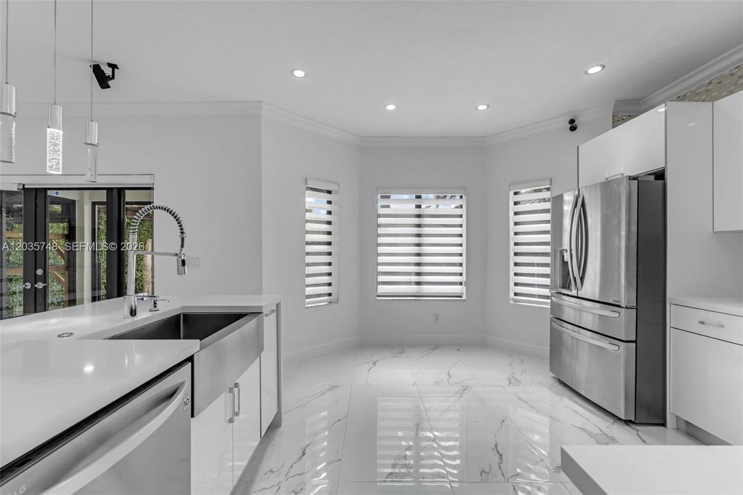 For Sale: $1,079,000 (4 beds, 2 baths, 2517 Square Feet)